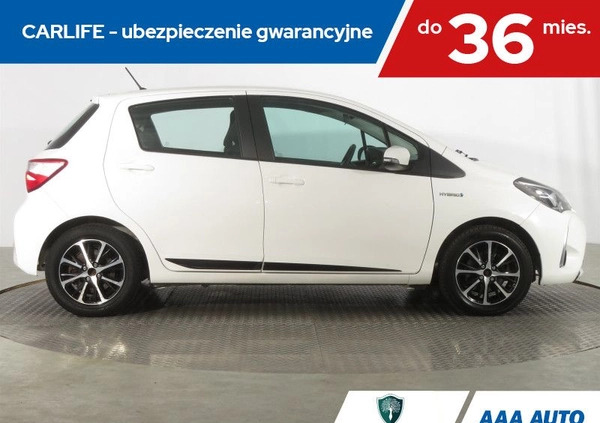 Toyota Yaris cena 58000 przebieg: 83212, rok produkcji 2018 z Torzym małe 106